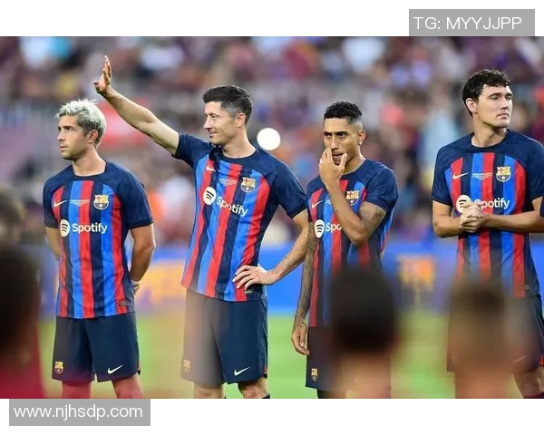 深圳足球队心理素质分析:如何在比赛中提升球队的心理韧性与竞争力 深圳足球队心理素质分析:如何在比赛中提升球队的心理韧性与竞争力