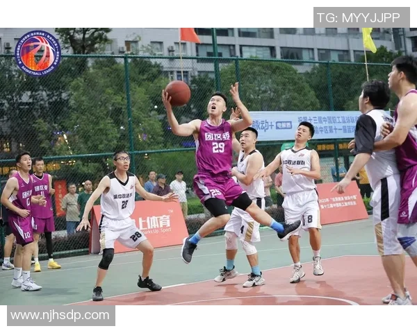 篮球团队协作实力榜单出炉重庆篮球队荣获第二名佳绩 篮球团队协作实力榜单出炉重庆篮球队荣获第二名佳绩