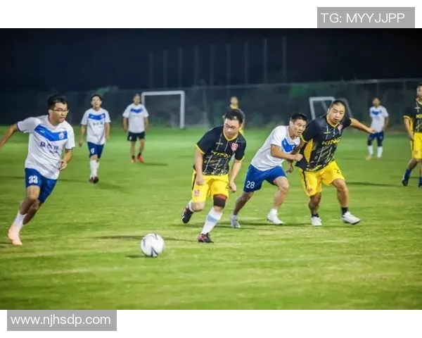 足球明星品味茶文化的独特魅力与生活方式探秘